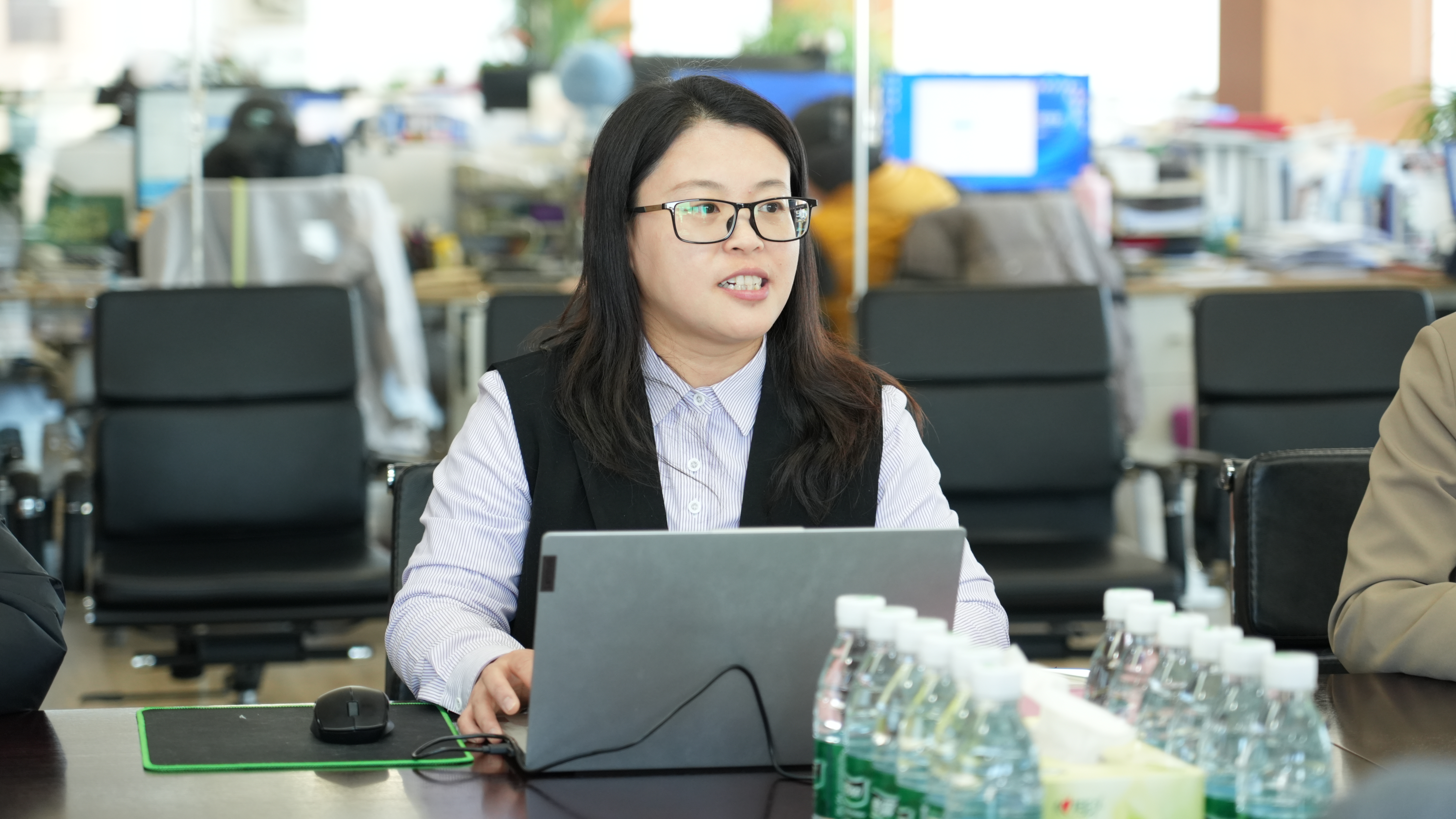 鉴黑担保网(jhdbw)·最具权威唯一维权担保平台